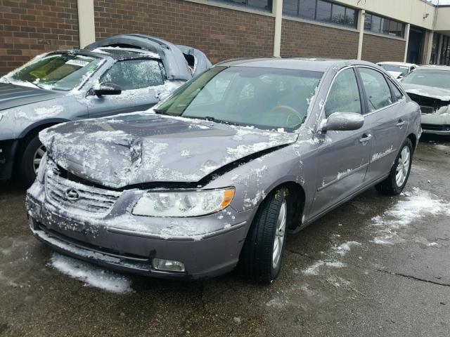 KMHFC46F37A235044 - 2007 HYUNDAI AZERA SE GRAY photo 2