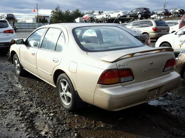 JN1CA21D2WM914391 - 1998 NISSAN MAXIMA GLE GOLD photo 3