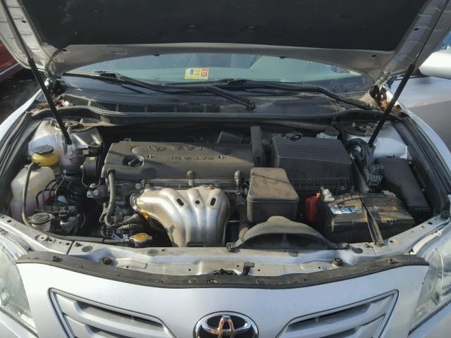 4T1BE46K89U858862 - 2009 TOYOTA CAMRY BASE SILVER photo 7