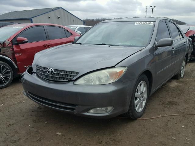 4T1BE32K84U868347 - 2004 TOYOTA CAMRY LE GRAY photo 2