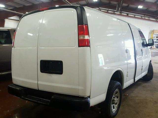 1GCSGAF40D1115881 - 2013 CHEVROLET EXPRESS G1 WHITE photo 4