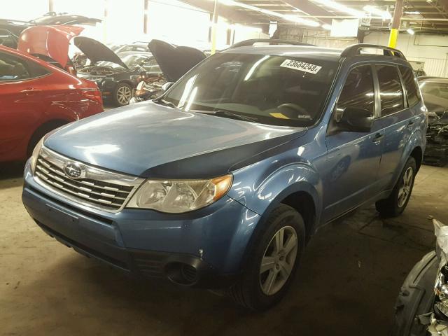 JF2SH6BC6AH797564 - 2010 SUBARU FORESTER X BLUE photo 2