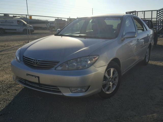 4T1BF30K56U112672 - 2006 TOYOTA CAMRY LE SILVER photo 2