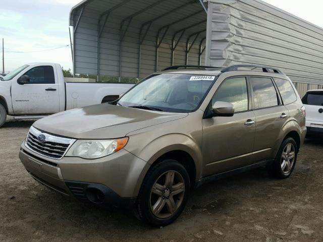 JF2SH63639H721871 - 2009 SUBARU FORESTER 2 GOLD photo 2