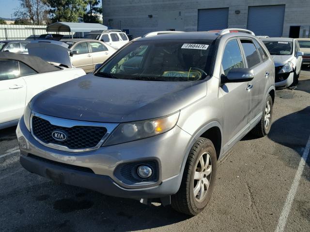 5XYKT4A1XBG091578 - 2011 KIA SORENTO BA CHARCOAL photo 2