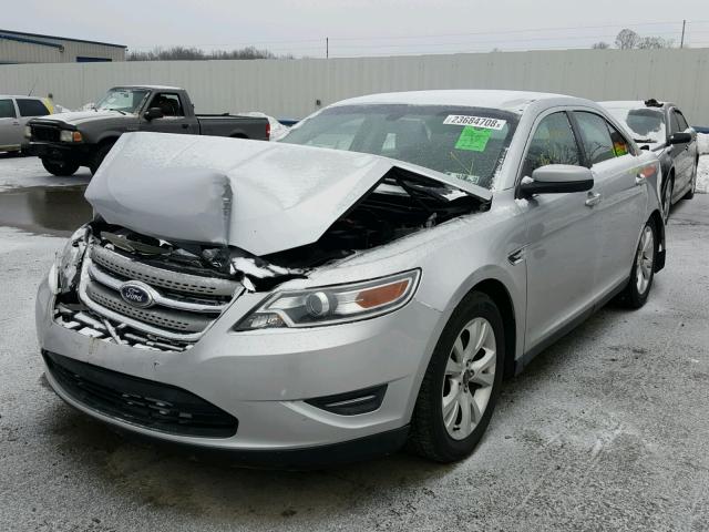 1FAHP2EW7AG168952 - 2010 FORD TAURUS SEL SILVER photo 2