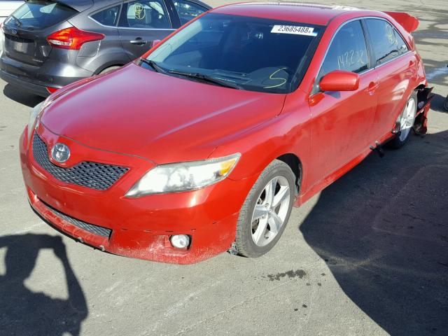 4T1BF3EKXAU064958 - 2010 TOYOTA CAMRY BASE RED photo 2