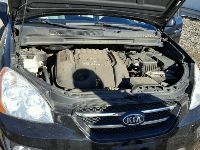 KNAFG526777042345 - 2007 KIA RONDO LX BLACK photo 7