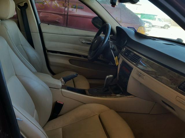 WBAVB17546NK40202 - 2006 BMW 325 I AUTO MAROON photo 5