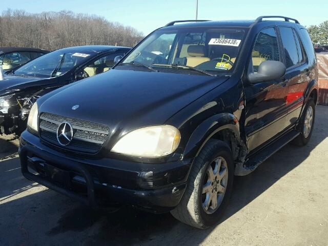 4JGAB72E7XA112228 - 1999 MERCEDES-BENZ ML 430 BLACK photo 2