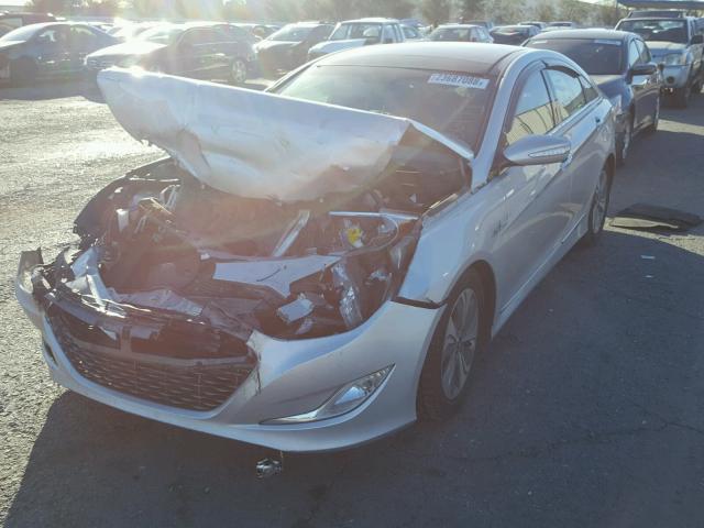 KMHEC4A43DA073283 - 2013 HYUNDAI SONATA HYB SILVER photo 2