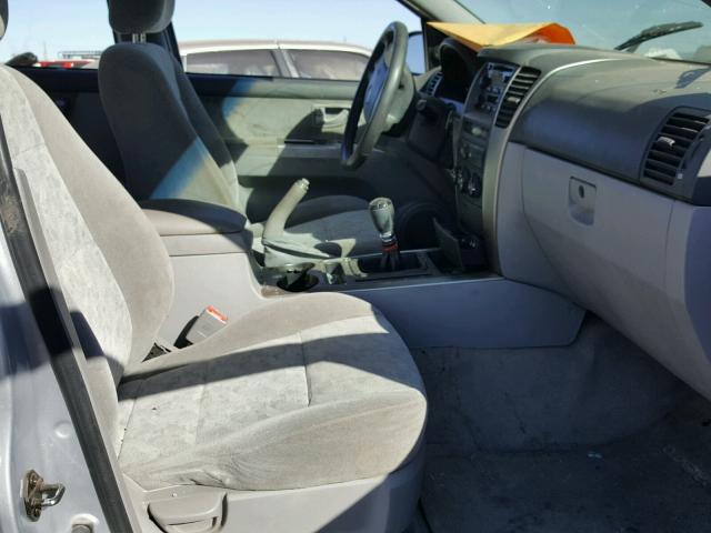 KNDJC733365525382 - 2006 KIA SORENTO EX GRAY photo 5