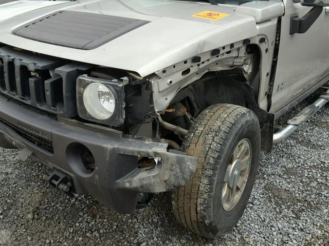 5GTDN136368263479 - 2006 HUMMER H3 TAN photo 9