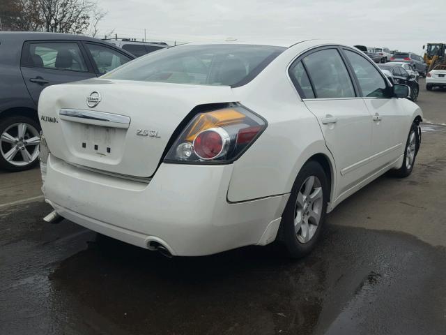 1N4AL21E09N517693 - 2009 NISSAN ALTIMA 2.5 WHITE photo 4