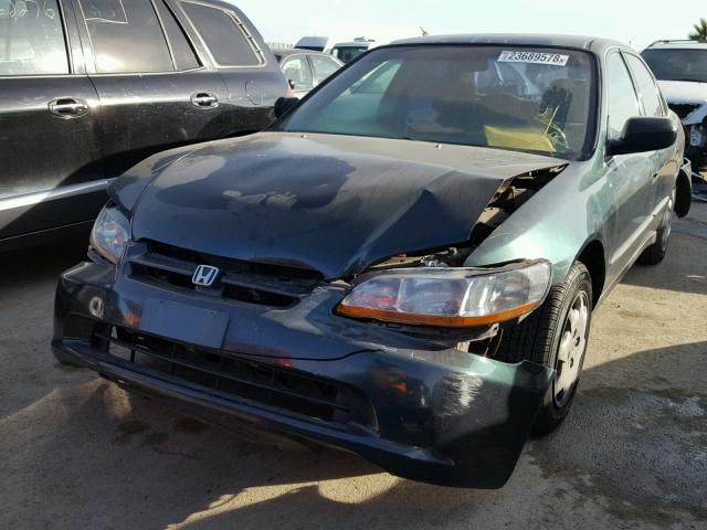 3HGCG6653YG706886 - 2000 HONDA ACCORD LX GREEN photo 2