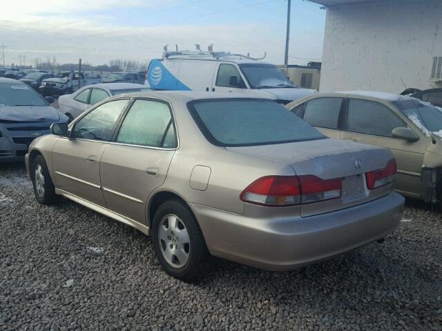 1HGCG16531A036070 - 2001 HONDA ACCORD EX GOLD photo 3