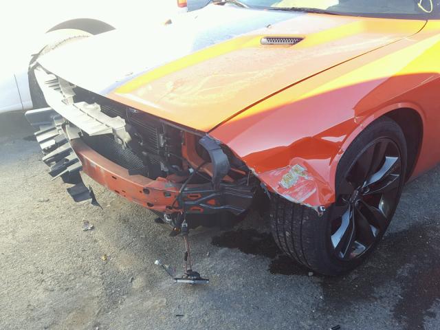 2C3CDYCJ6DH733843 - 2013 DODGE CHALLENGER ORANGE photo 9