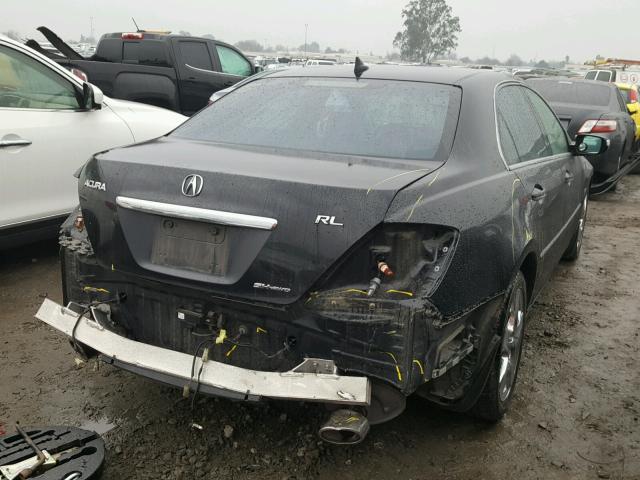 JH4KB16555C007929 - 2005 ACURA RL BLACK photo 4