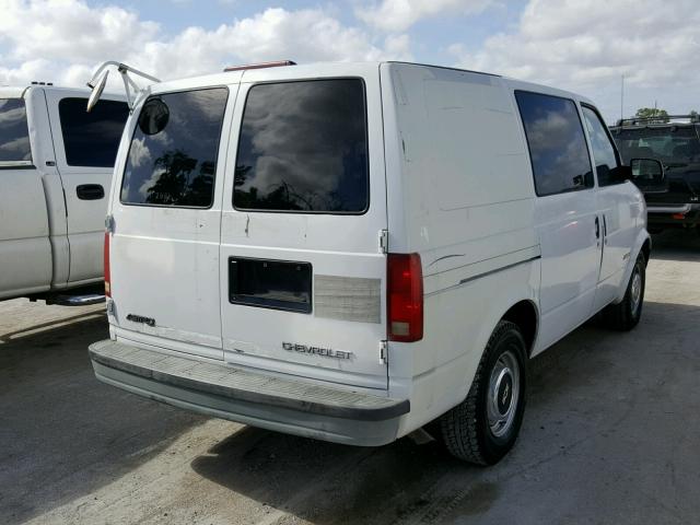 1GCDM19W5WB185453 - 1998 CHEVROLET ASTRO WHITE photo 4