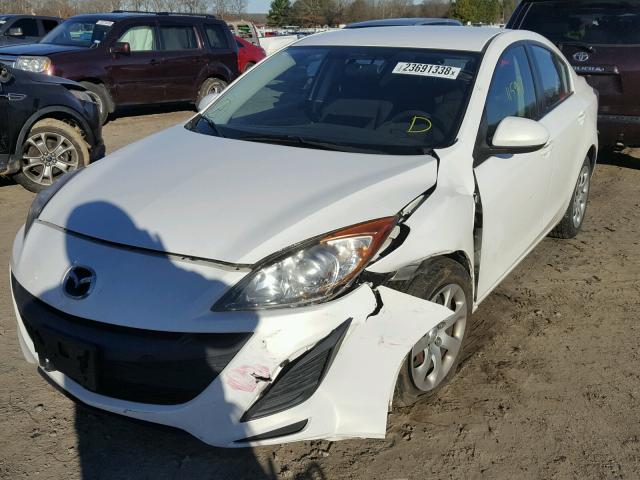 JM1BL1UF7B1448981 - 2011 MAZDA 3 I WHITE photo 2