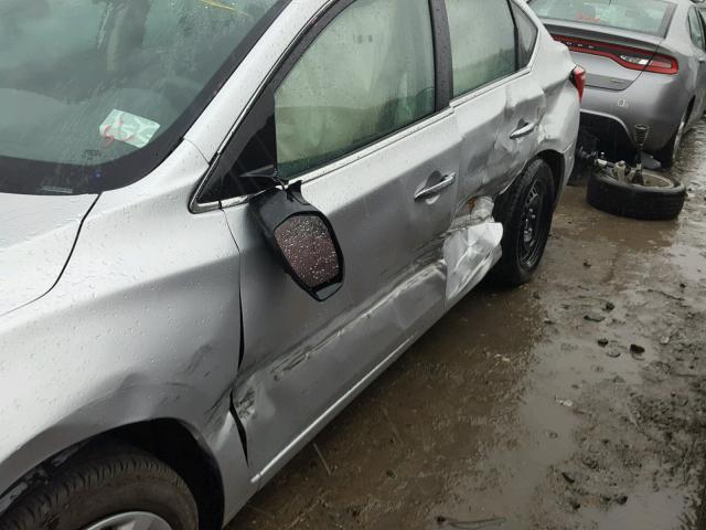 3N1AB7AP4HY333910 - 2017 NISSAN SENTRA S SILVER photo 9