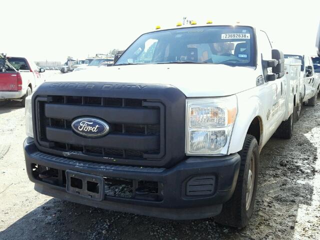 1FD8X3ET1BEA68490 - 2011 FORD F350 SUPER WHITE photo 2