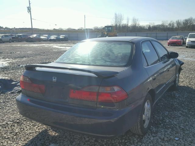 1HGCG5659WA058685 - 1998 HONDA ACCORD EX BLUE photo 4