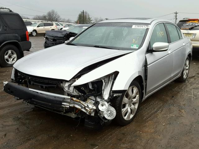 1HGCP3F85AA012343 - 2010 HONDA ACCORD EXL SILVER photo 2