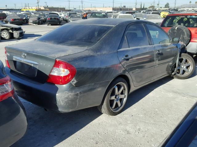 4T1BE32K93U707634 - 2003 TOYOTA CAMRY LE CHARCOAL photo 4