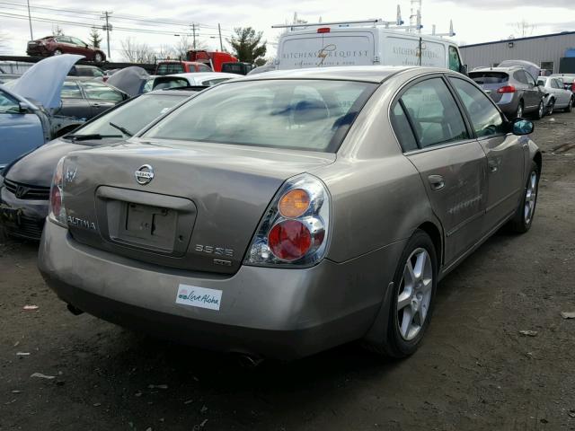 1N4BL11D84C117620 - 2004 NISSAN ALTIMA SE GOLD photo 4