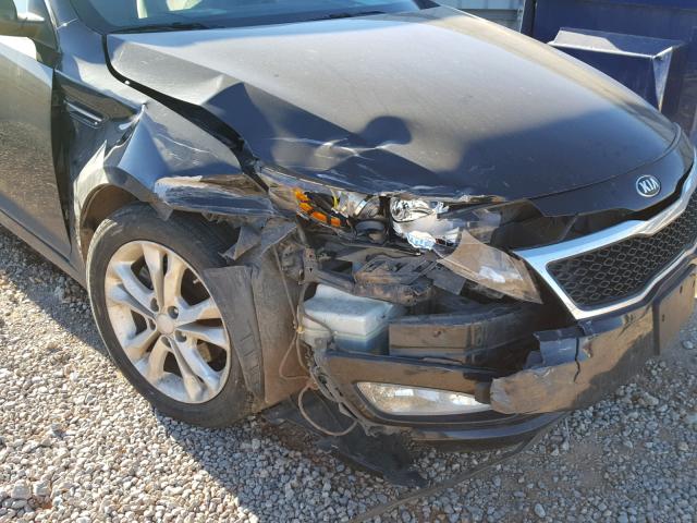 5XXGM4A7XDG137165 - 2013 KIA OPTIMA LX BLACK photo 9