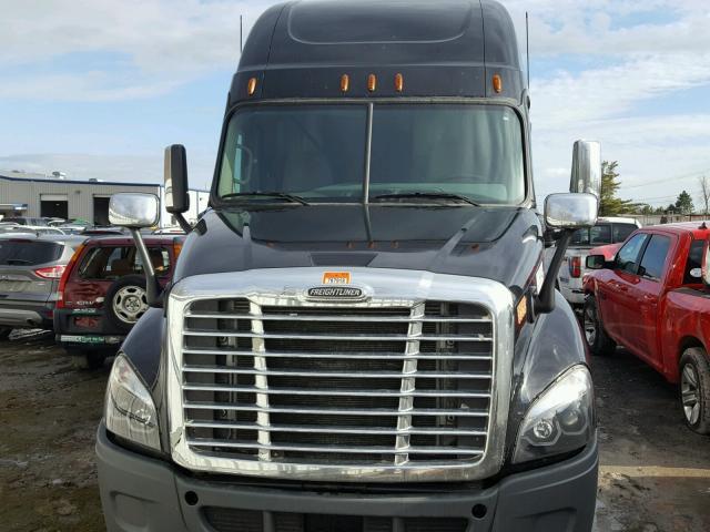 1FUJGLDR0BSBB5917 - 2011 FREIGHTLINER CASCADIA 1 BLACK photo 9