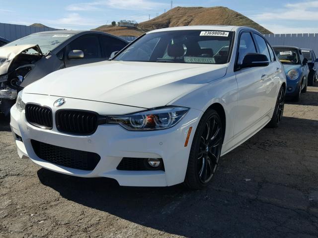WBA8B3G55GNT62528 - 2016 BMW 340 I Weiß Foto 2