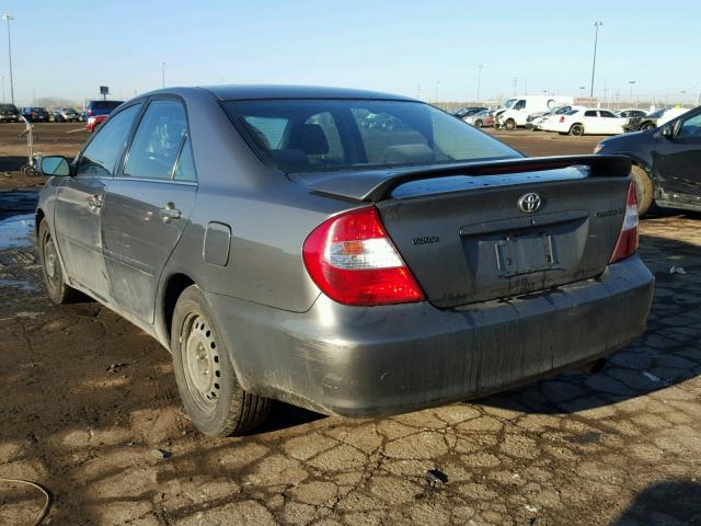 4T1BE32K13U701388 - 2003 TOYOTA CAMRY LE GRAY photo 3