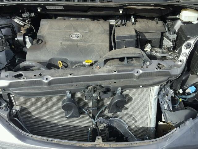 5TDKK3DCXFS555598 - 2015 TOYOTA SIENNA LE GRAY photo 7