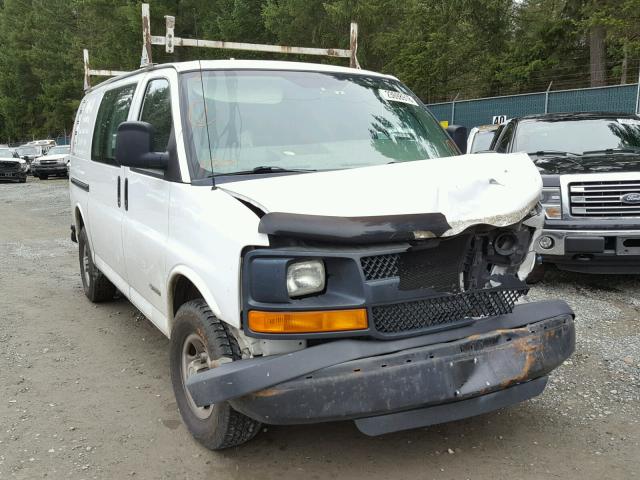 1GCGG25V251182814 - 2005 CHEVROLET EXPRESS G2 WHITE photo 1