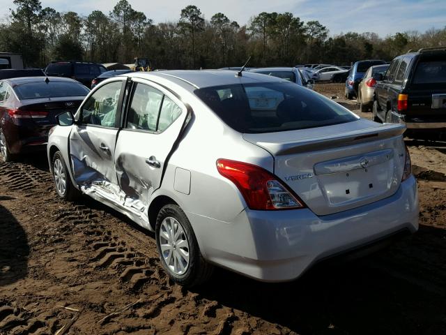 3N1CN7AP8JK419424 - 2018 NISSAN VERSA S SILVER photo 3