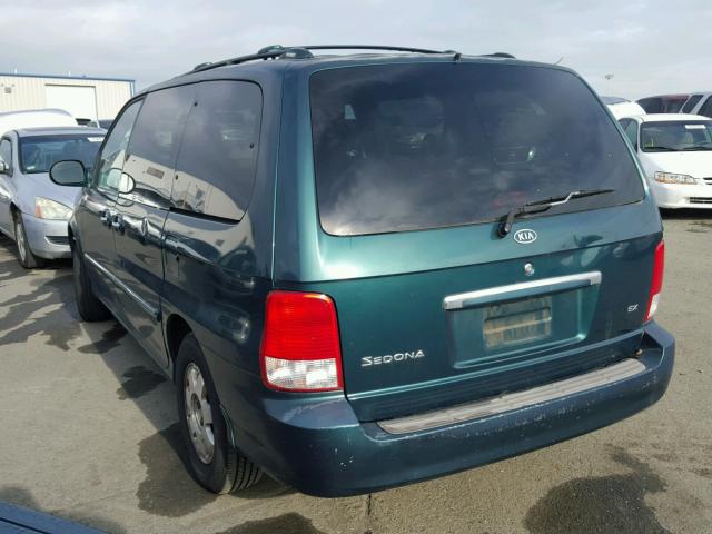 KNDUP131X26298287 - 2002 KIA SEDONA EX GREEN photo 3