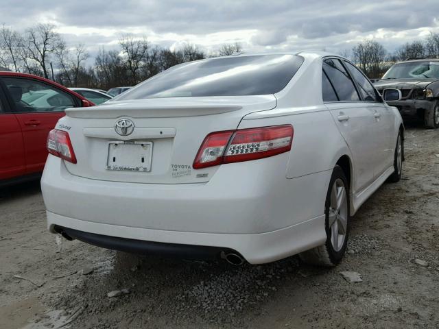 4T1BF3EK5AU552215 - 2010 TOYOTA CAMRY BASE WHITE photo 4