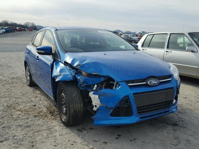 1FAHP3F25CL300666 - 2012 FORD FOCUS SE BLUE photo 1