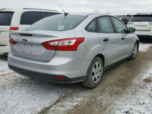 1FAHP3E26CL263337 - 2012 FORD FOCUS S SILVER photo 4