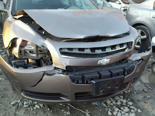 1G1ZB5E19BF192656 - 2011 CHEVROLET MALIBU LS ბეჟი ფოტო 9