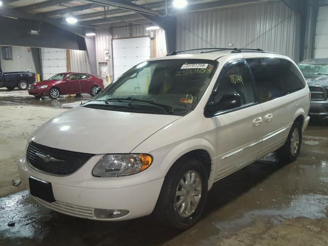 2C4GP54L03R148350 - 2003 CHRYSLER TOWN & COU WHITE photo 2