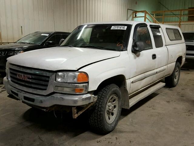 1GTEK19B17E116380 - 2007 GMC NEW SIERRA WHITE photo 2