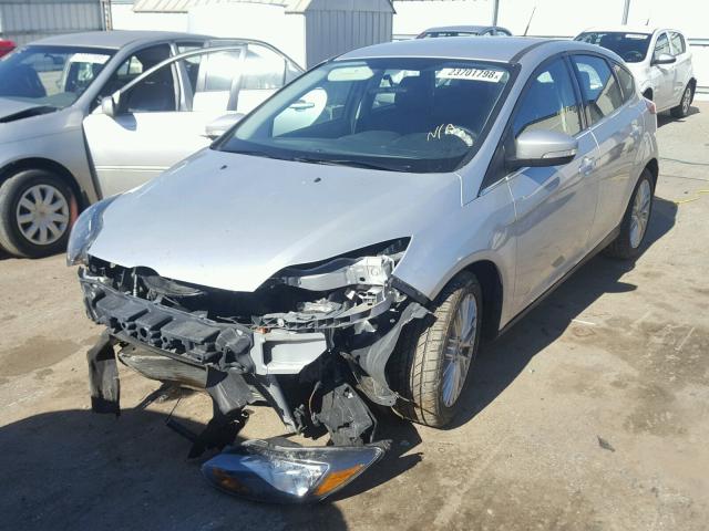 1FADP3N20EL213065 - 2014 FORD FOCUS TITA SILVER photo 2