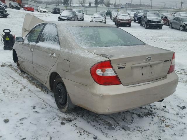 JTDBE32K520020922 - 2002 TOYOTA CAMRY LE GOLD photo 3