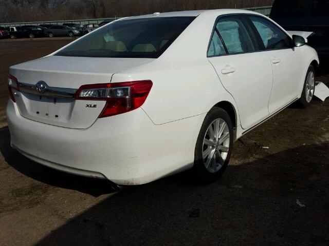 4T1BK1FK6CU519113 - 2012 TOYOTA CAMRY SE WHITE photo 4