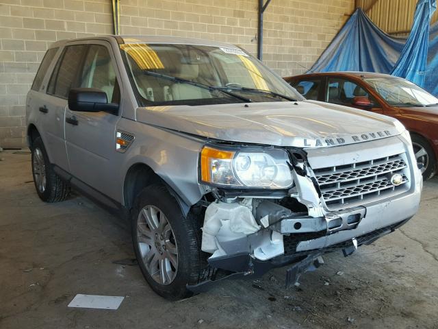 SALFS24NX8H046740 - 2008 LAND ROVER LR2 SE TEC SILVER photo 1