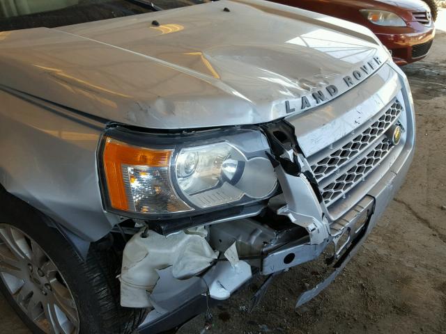 SALFS24NX8H046740 - 2008 LAND ROVER LR2 SE TEC SILVER photo 9