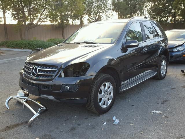 4JGBB86E27A237030 - 2007 MERCEDES-BENZ ML 350 BLACK photo 2